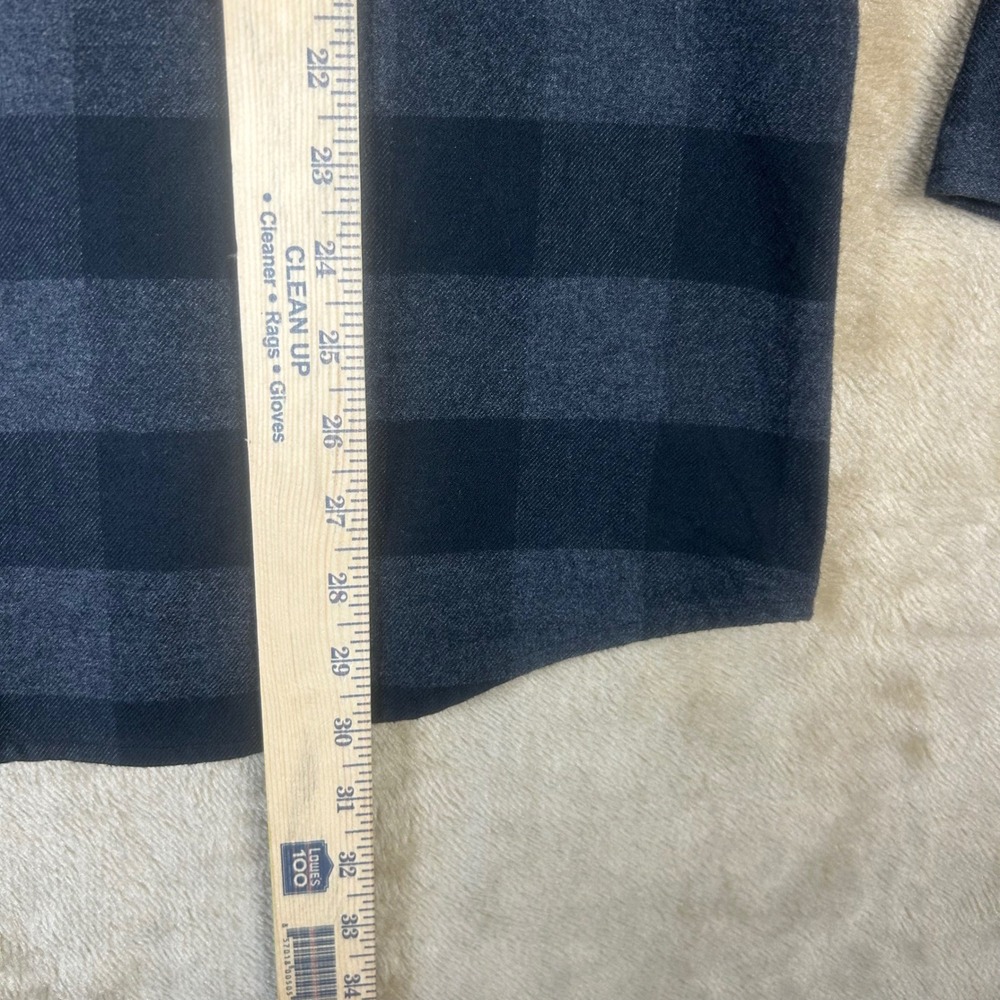 Universal Studios Halloween Horror Nights 2022 Flannel Shirt Mens Large Black - Picture 2 of 8
